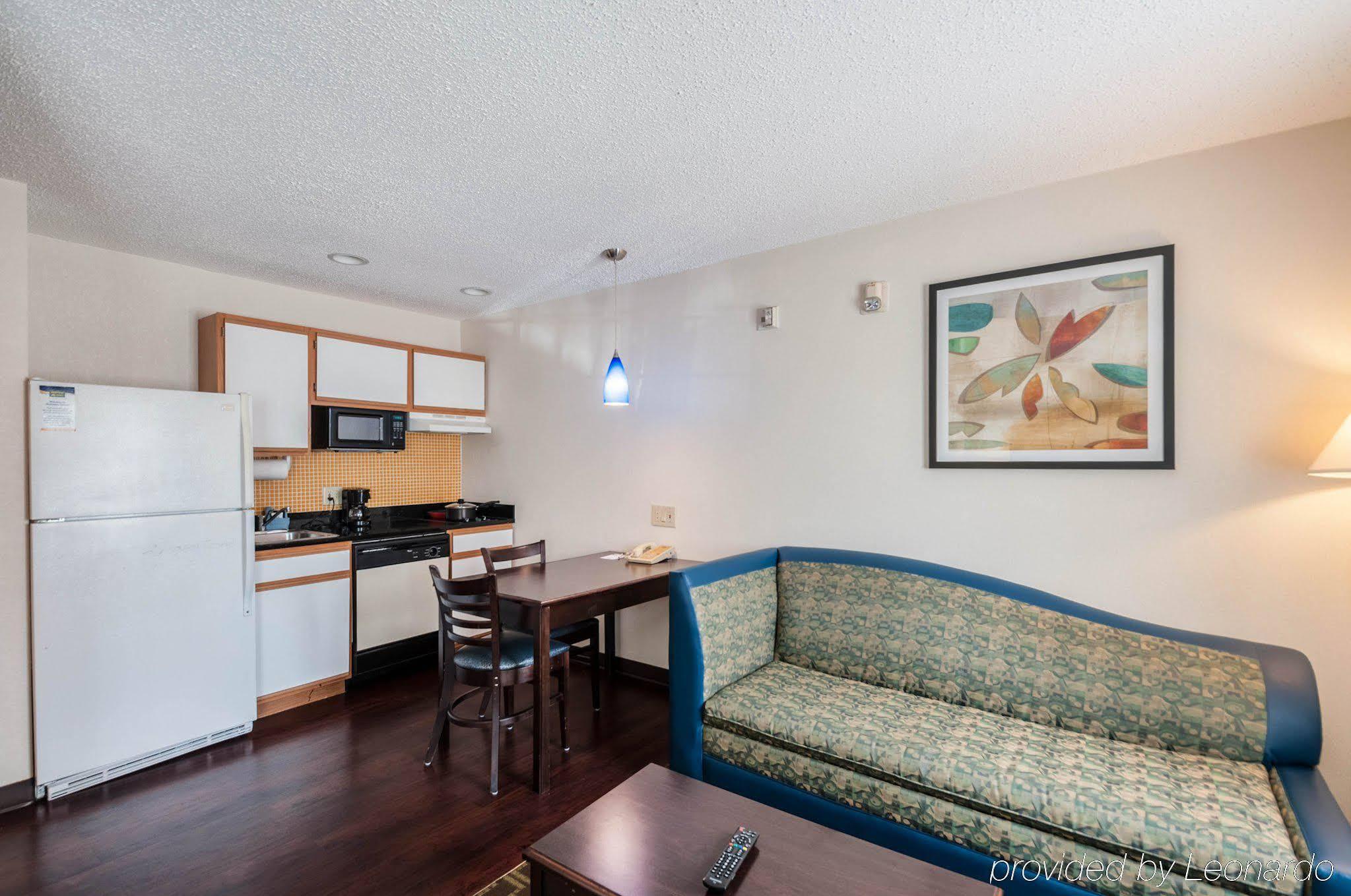 Mainstay Suites Frederick Esterno foto