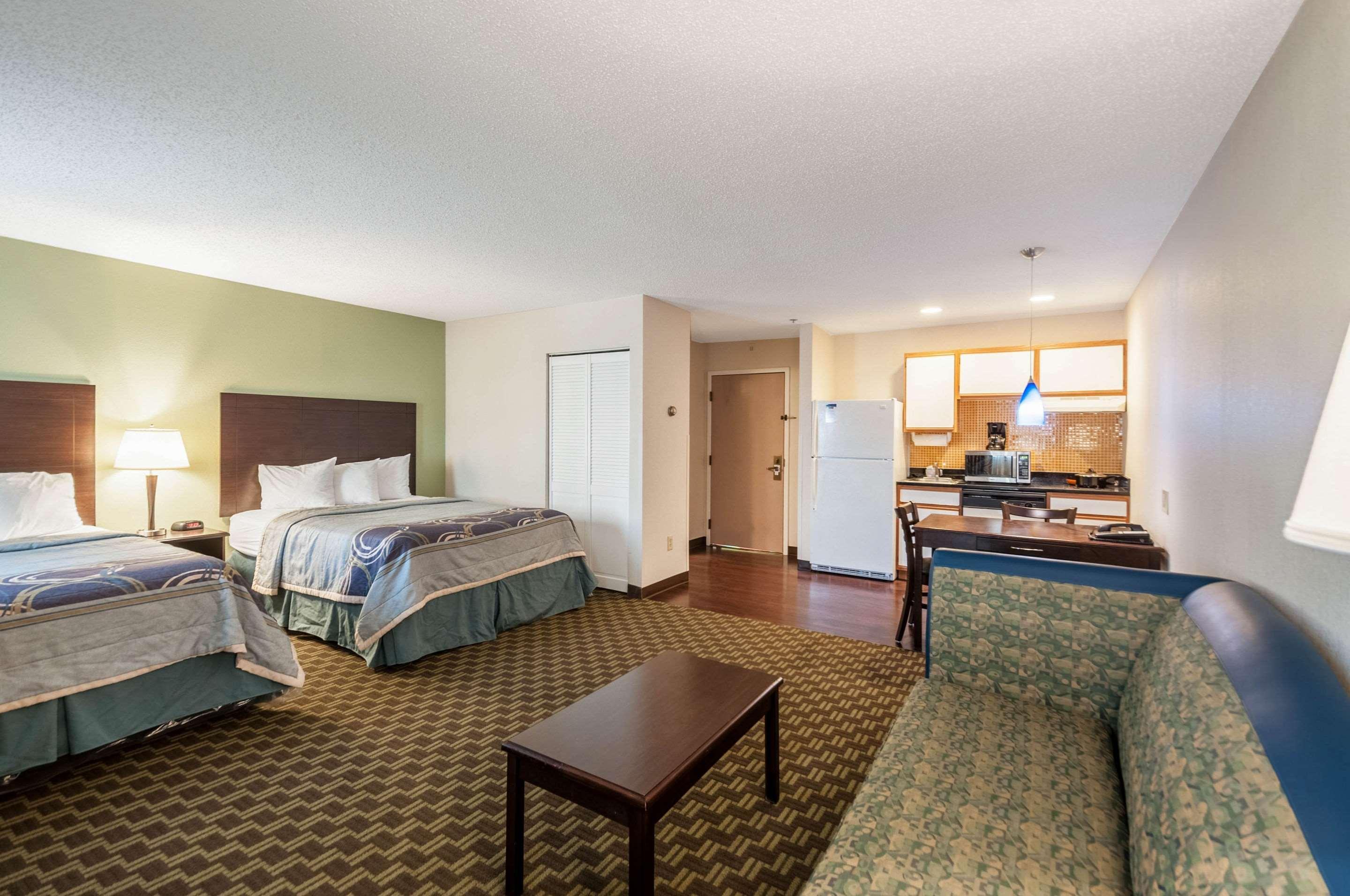 Mainstay Suites Frederick Esterno foto