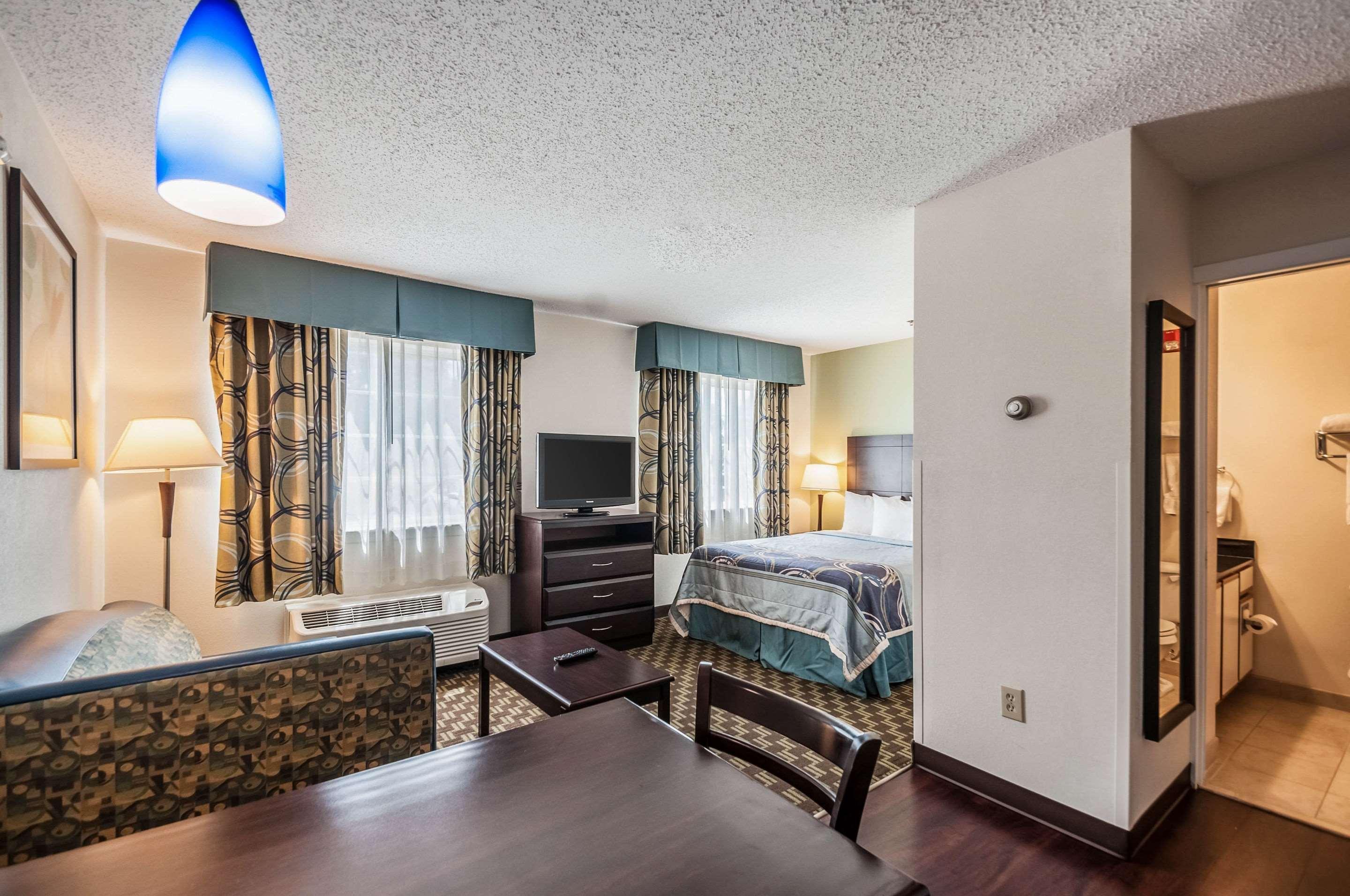 Mainstay Suites Frederick Esterno foto