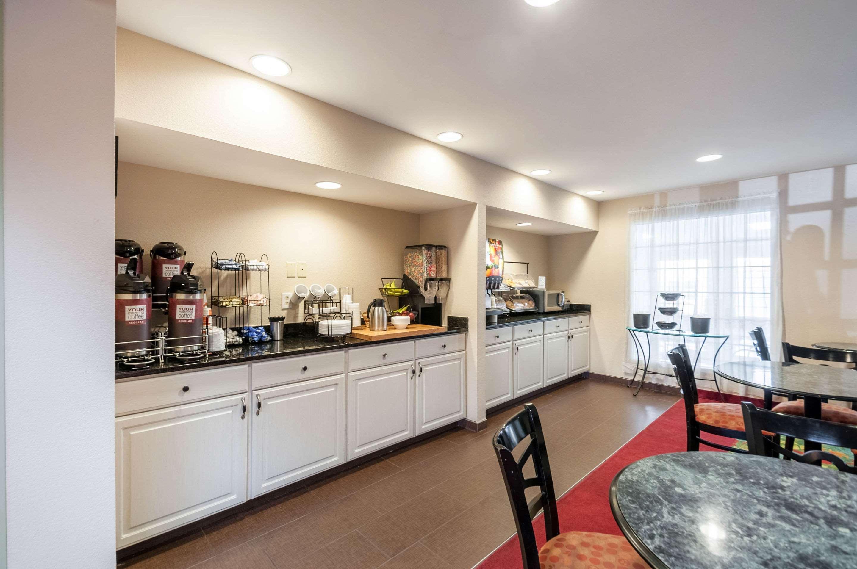 Mainstay Suites Frederick Esterno foto