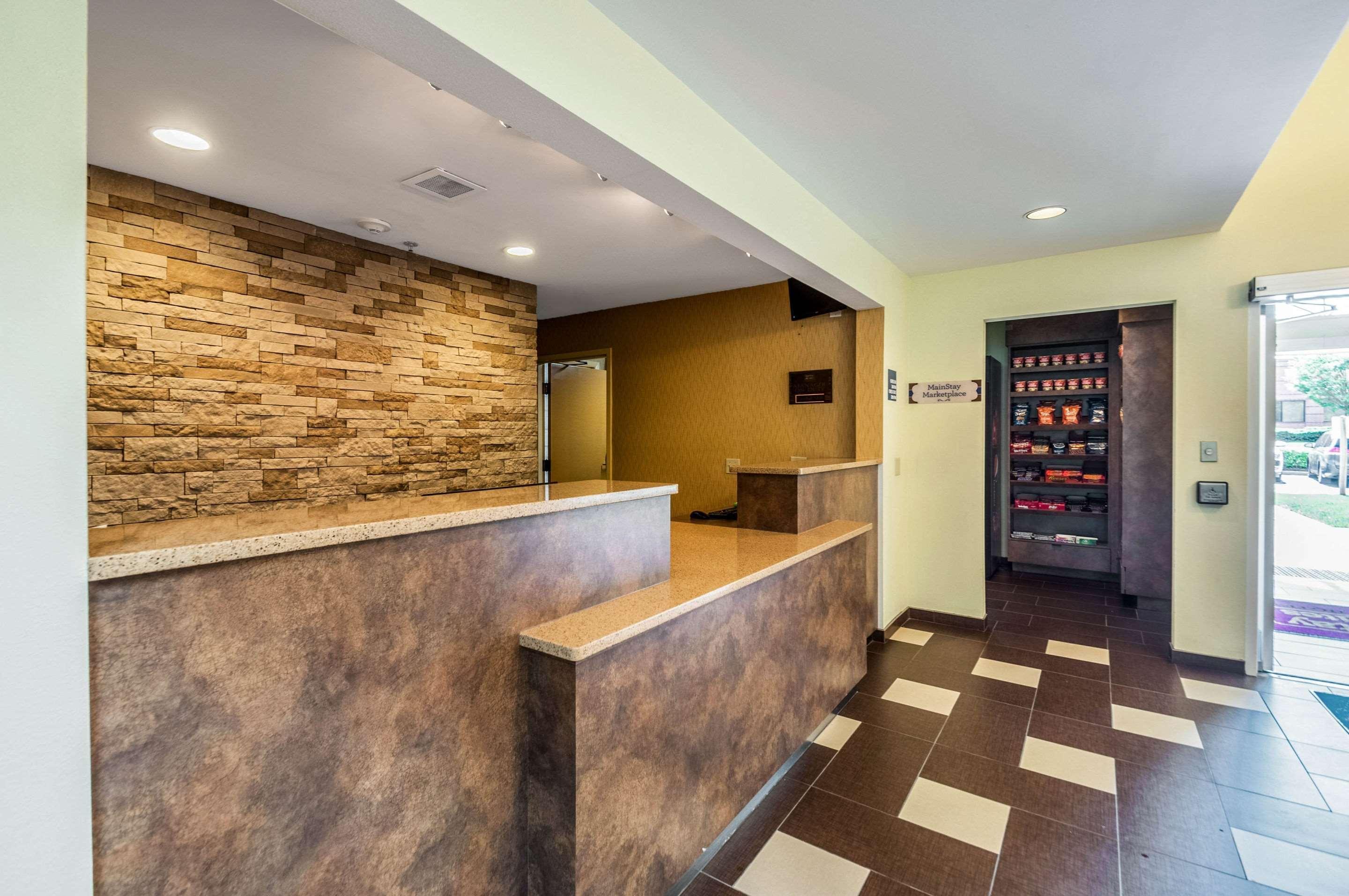 Mainstay Suites Frederick Esterno foto