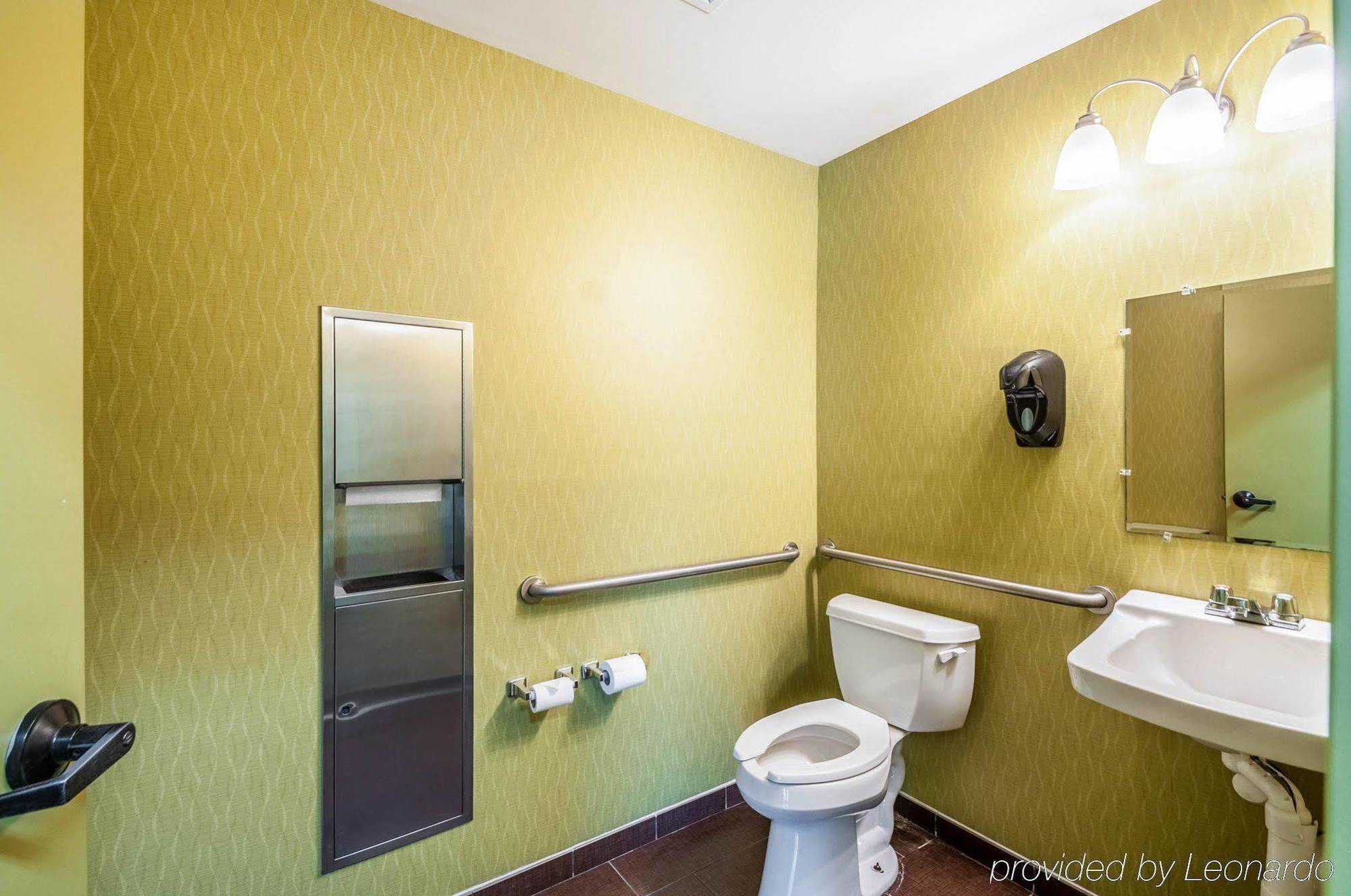 Mainstay Suites Frederick Esterno foto